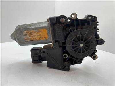 AUDI A4 (8D2, B5) Bal első Ablakemelő Motor