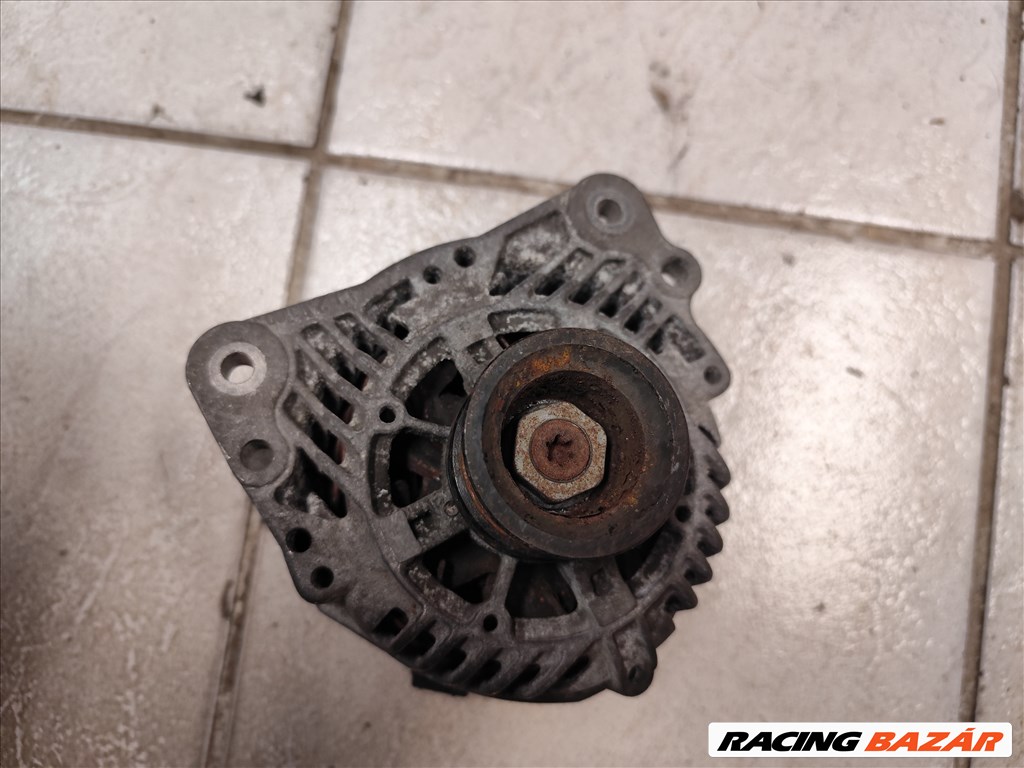 Volkswagen Valeo generátor 90A 037903023G A13VI124 2541815C 1. kép