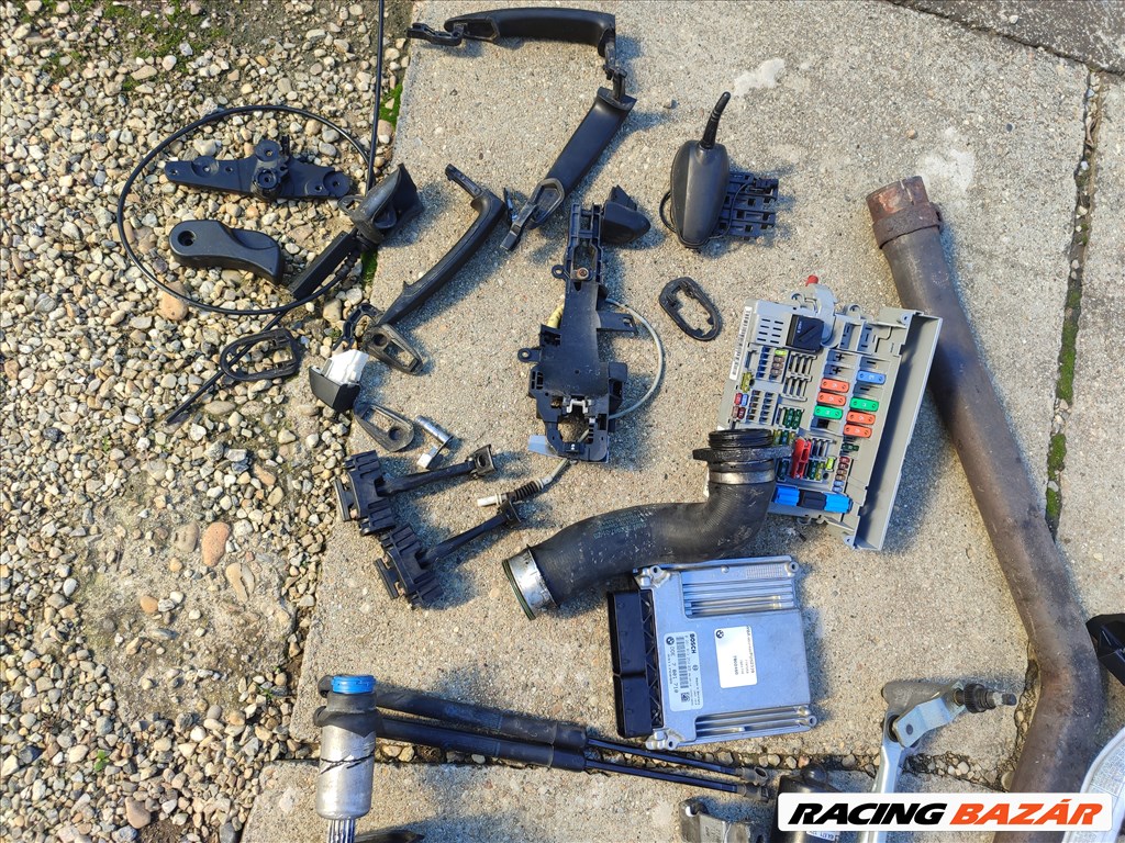 BMW 1-es sorozat E81, E82, E87, E88 Bmw 1es e81e82e87 ajtó határoló eladó  1. kép
