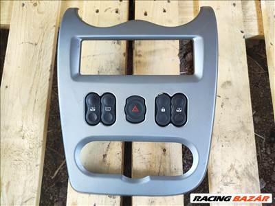 Dacia Sandero I ablakemelő kapcsoló burkolat repedt 8200739438 682607503r
