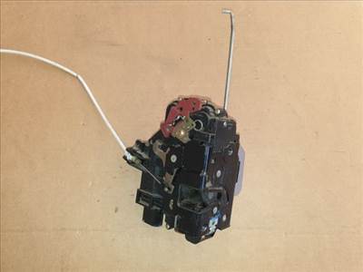 AUDI A4 (8E2, B6) Jobb első Ajtózár
