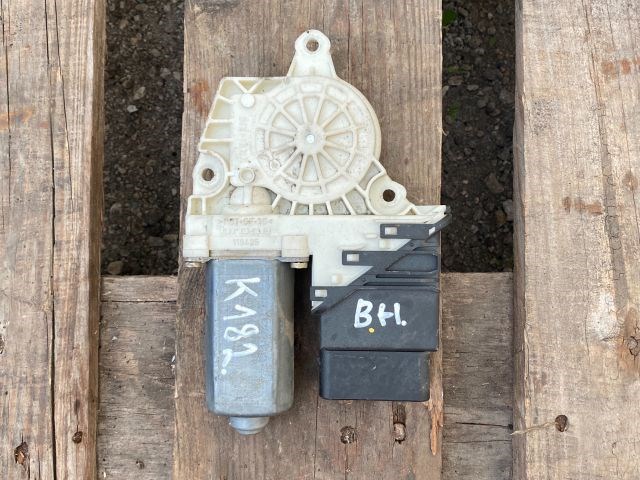 SEAT LEON (1M1) Bal hátsó Ablakemelő Motor 2. kép