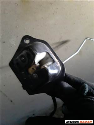 Nissan Almera N16 Csomagtérajtó Zár