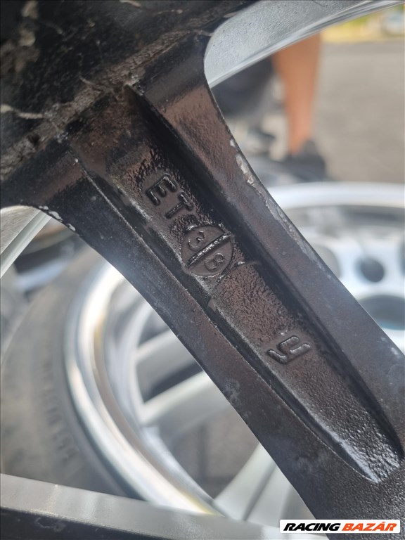  5x114.3 lyukosztású 18" újszerű Advanti alufelni, rajta 225/40 használt Goodyear nyári gumi 4db 5. kép