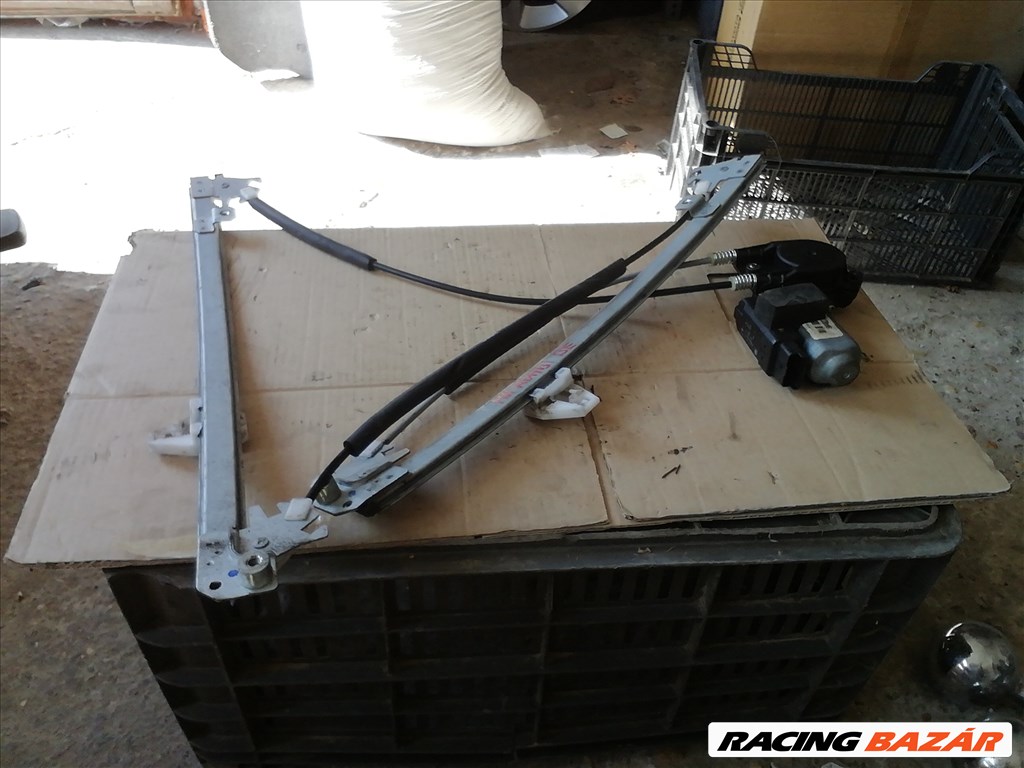 Renault Mégane II Bal első Ablakemelő Szerkezet  1. kép