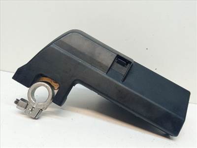 AUDI A6 C6 Pozitív Kábel Elosztó