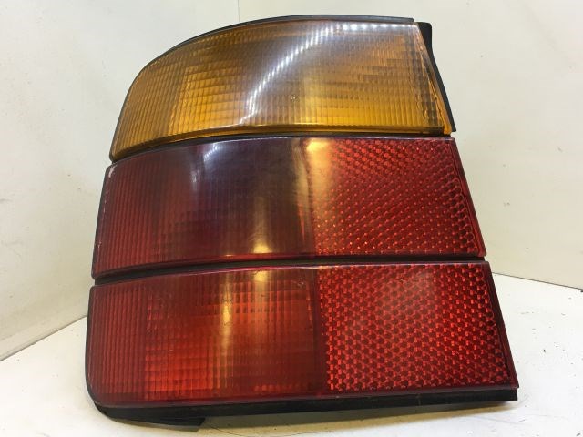 BMW 5 E34 Bal Hátsó Lámpa 1. kép