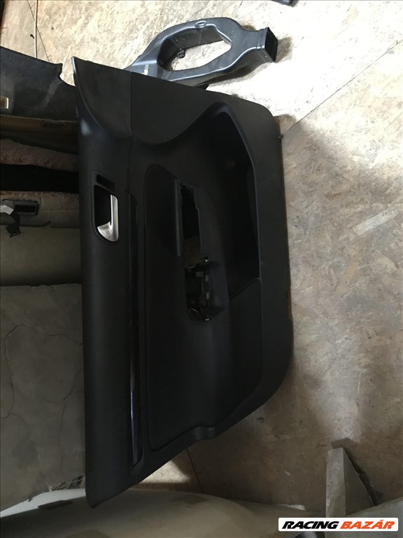 Volkswagen Golf VI bal első ajtókárpit  1. kép