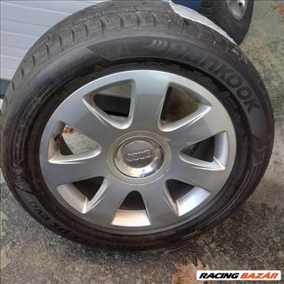  5x112 lyukosztású 16" újszerű (gyári felni) alufelni, rajta 215/55 használt Hankook téli gumi 