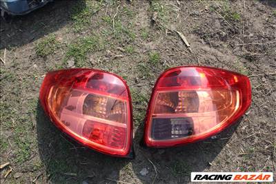 Suzuki SX4 2013 bal+jobb hátsó lámpa