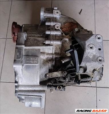 Volkswagen Golf 8 2.0 TDI sebváltó (kézi, 6 sebességes)