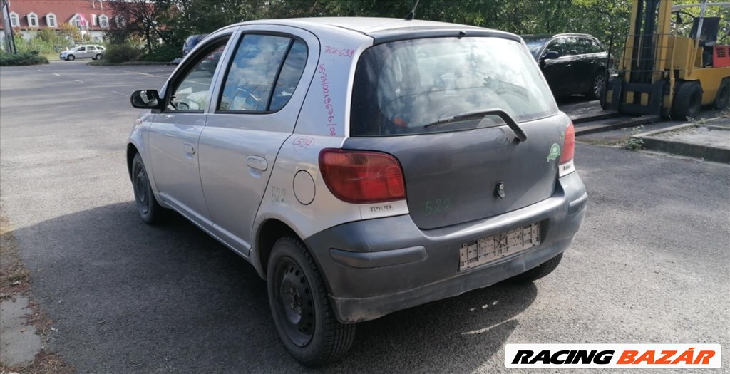 Toyota Yaris (XP10) bontott alkatrészei 3. kép