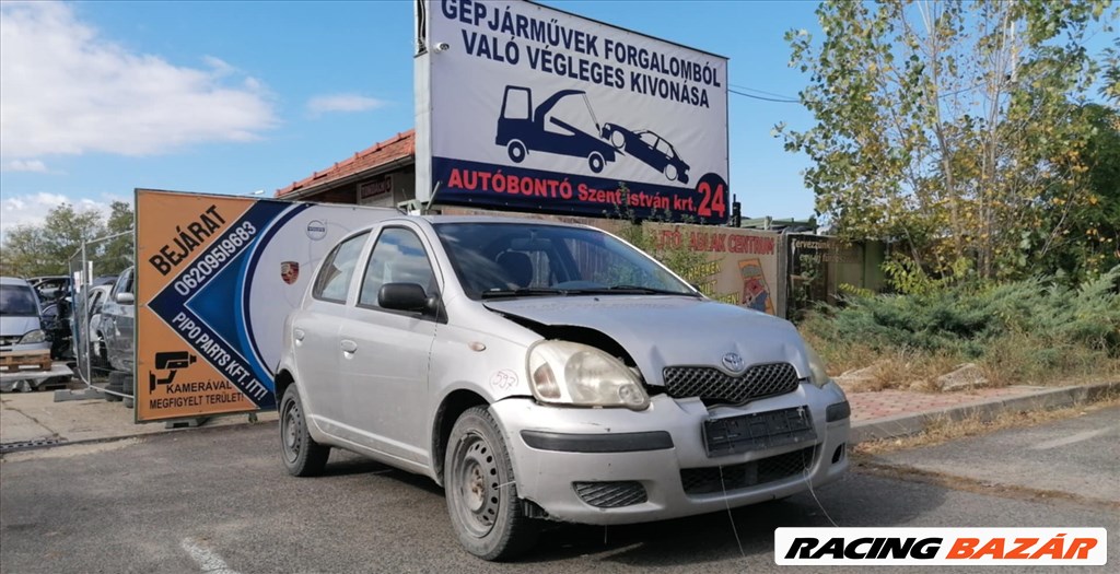 Toyota Yaris (XP10) bontott alkatrészei 4. kép