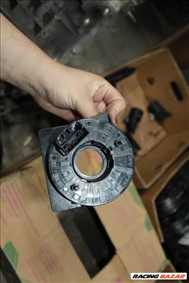 Volkswagen Polo IV légzsák átvezető  17340566