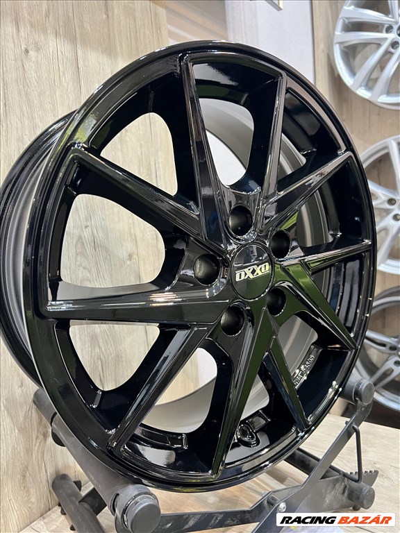  5x114.3 lyukosztású 7JJ 17" ET35 új Oxxo alufelni 4. kép
