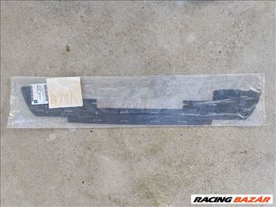Opel Zafira B első lökhárító borítás gyári új 13187624