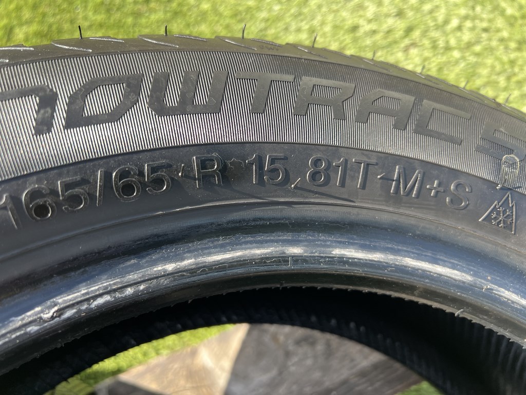 165/65 R15 Vredestein Snowtrac 5 téli gumi 6,5mm 5. kép