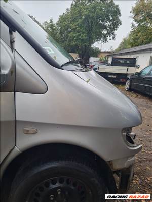 Mercedes Vito 638 ezüst jobb első sárvédő