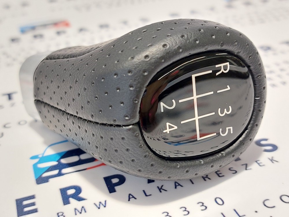 BMW E90 E91 E92 E93 E81 E82 E87 E88 új perforált bõr váltógomb 5 sebességes 1. kép