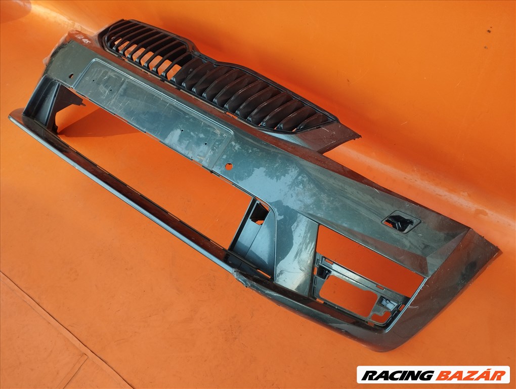 Skoda Octavia 3 RS első lökhárító (S8.60.1025) 1. kép