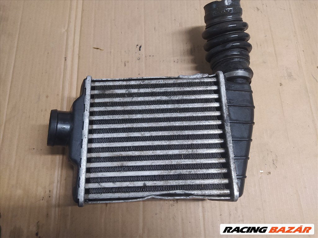 Volkswagen PASSAT B3 Intercooler 357145805b 2. kép