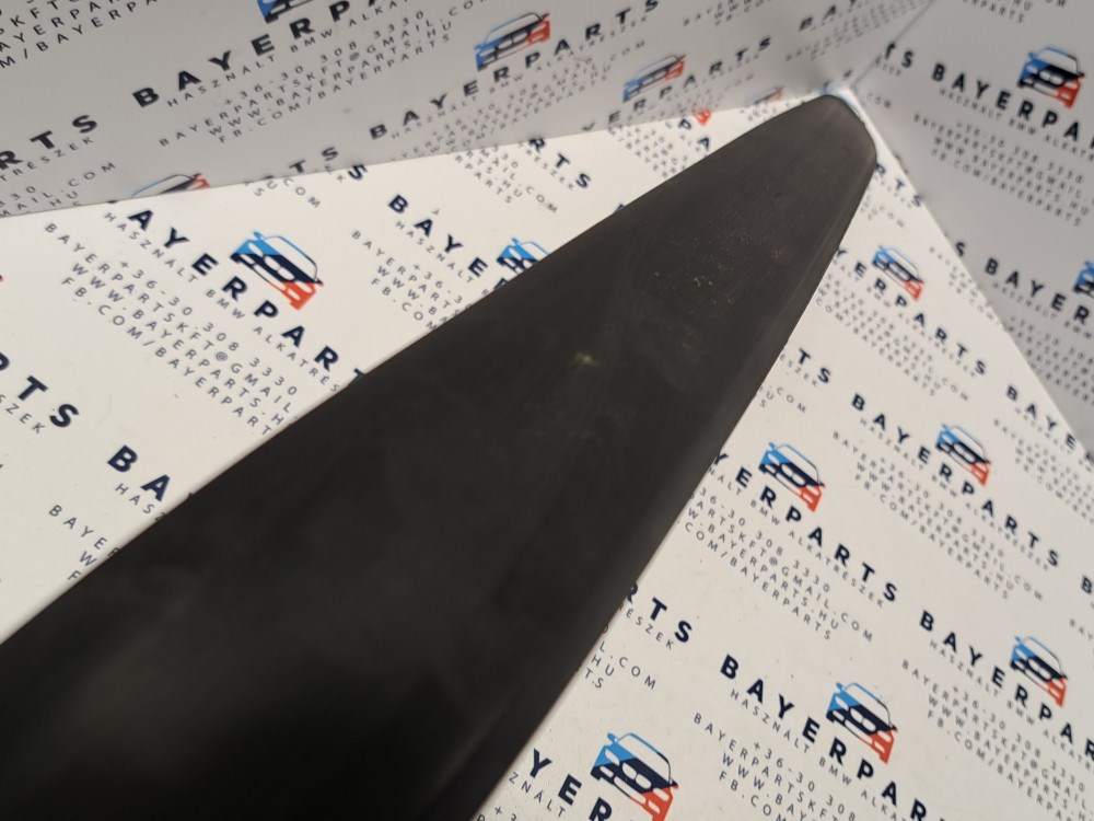 BMW E46 facelift sedan fekete jobb hátsó lökhárító díszléc 2. kép