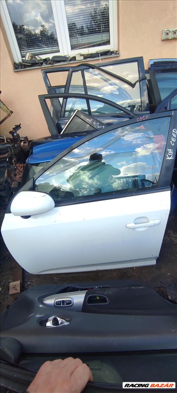Kia Cee'd (ED) Bal első ajtó  1. kép