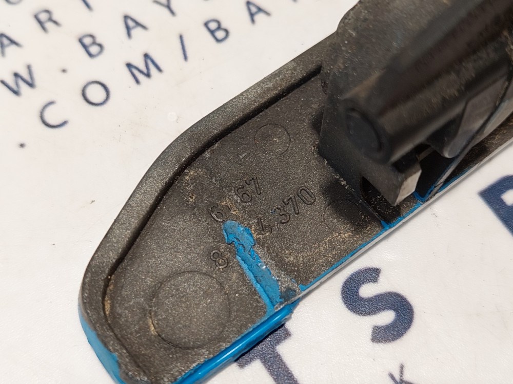 BMW E46 sedan touring jobb elsõ fényszórómosós lámpamosó bajuszléc bajusz léc takaró fúvóka 3. kép