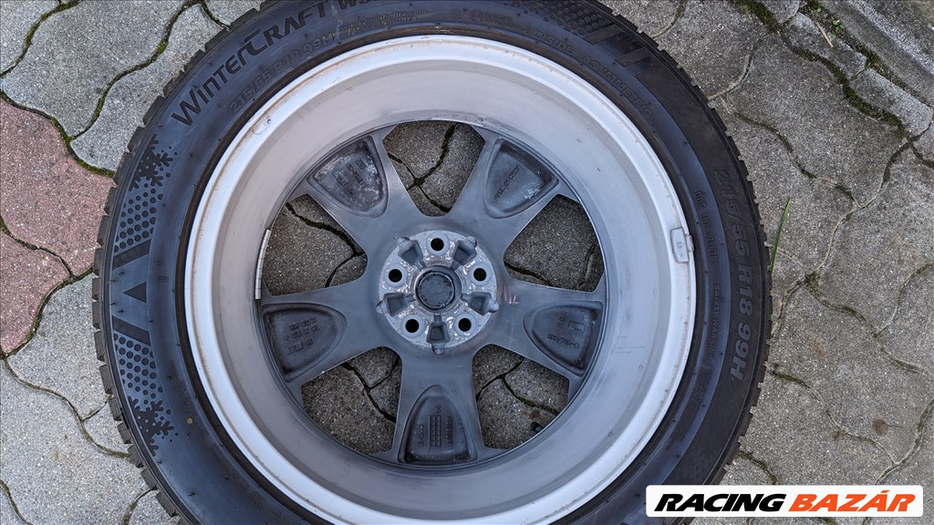  18" használt felni, rajta 215/55 újszerű Kumho téli gumi gumi  6. kép