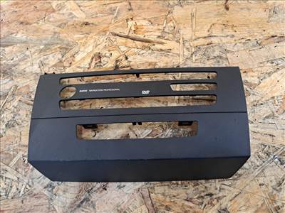 BMW 3 E90/91 (2007-2013) Rádió Takaró Keret