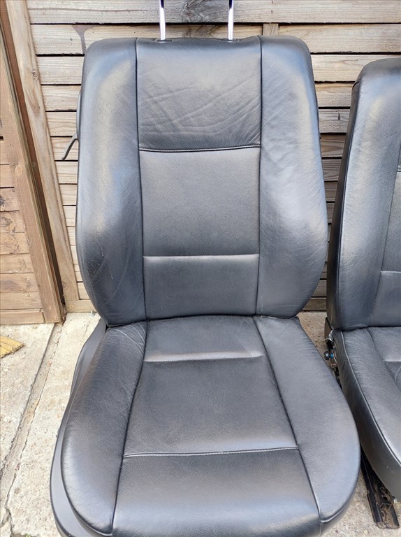 BMW E46 coupe fekete motoros memóriás bõr ülés bõrbelsõ ülés ülésszett belsõ 7. kép
