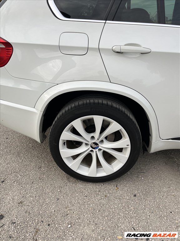  5x120 lyukosztású 20" használt alufelni, rajta 275/40 használt Pirelli nyári gumi gumi  1. kép