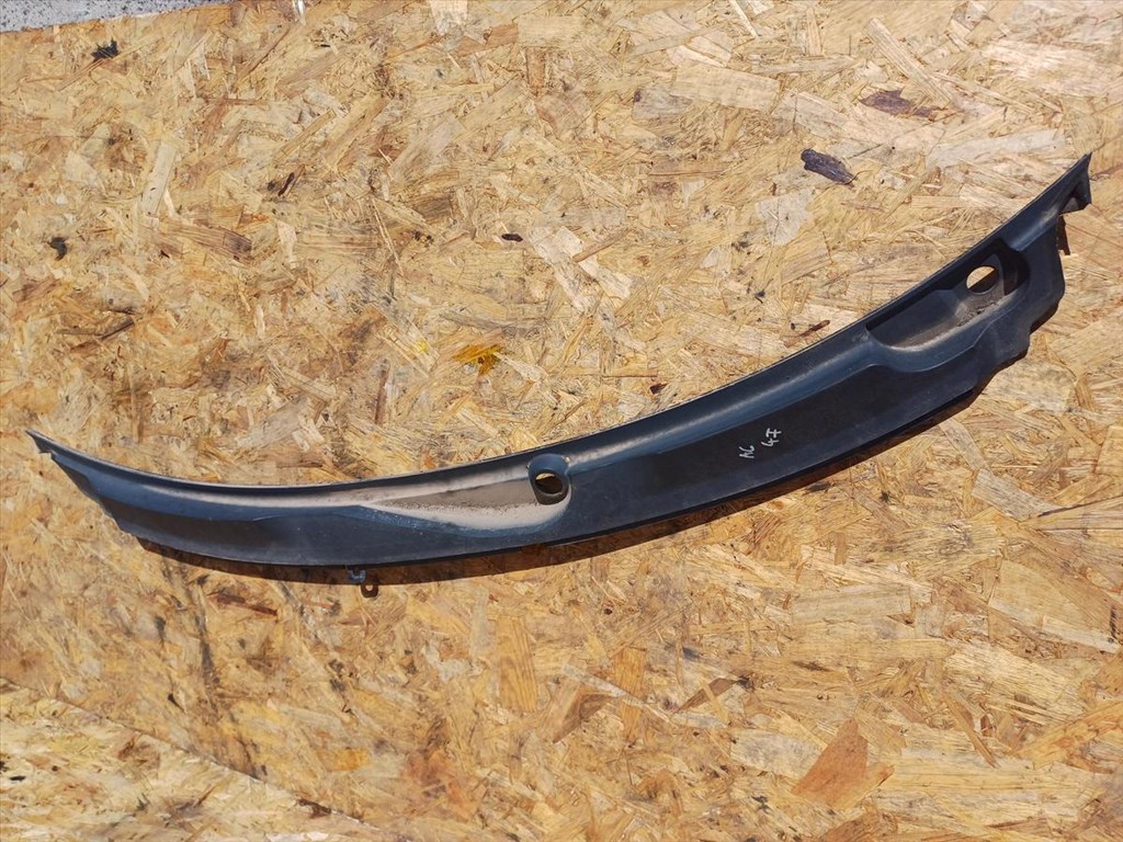 Audi A6 C6 4F ( 2004-2011) Levélrács  1. kép