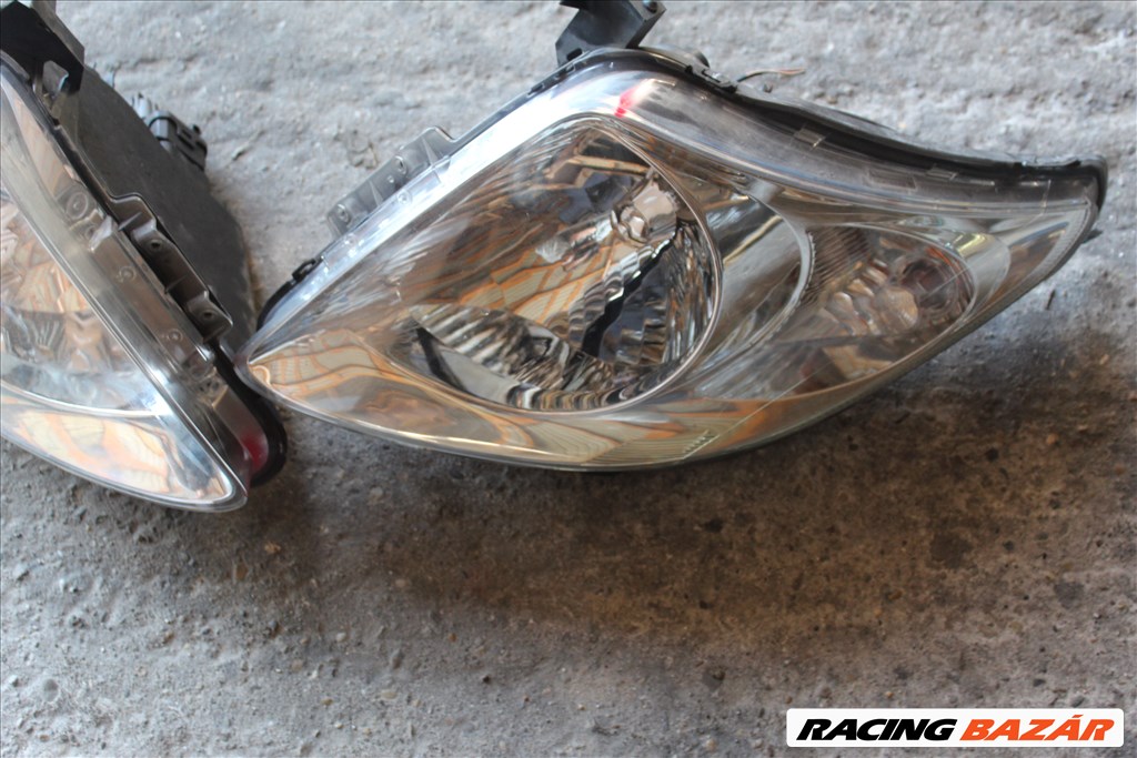 Suzuki Swift bal első fényszóró 3. kép