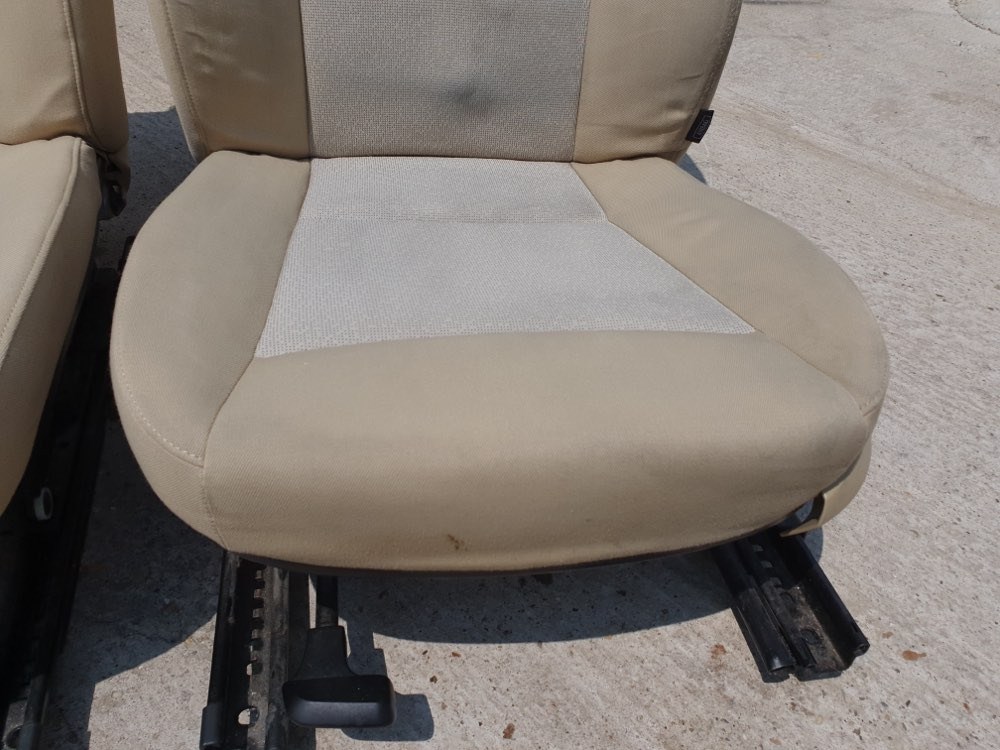 BMW E91 bézs ülésszett ajtókárpittal 6. kép