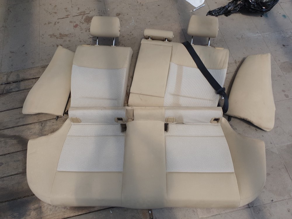 BMW E91 bézs ülésszett ajtókárpittal 10. kép