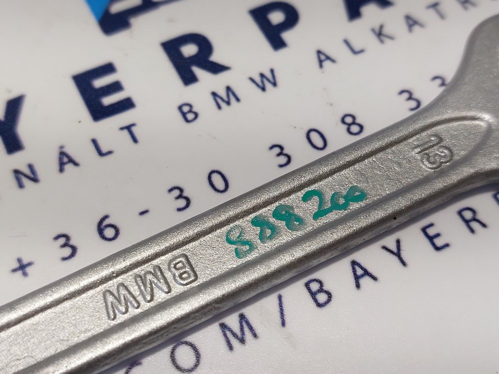 BMW E21 E30 E36 E46 E28 E34 E39 E60 E90 X5 stb. 12-13 villáskulcs 4. kép