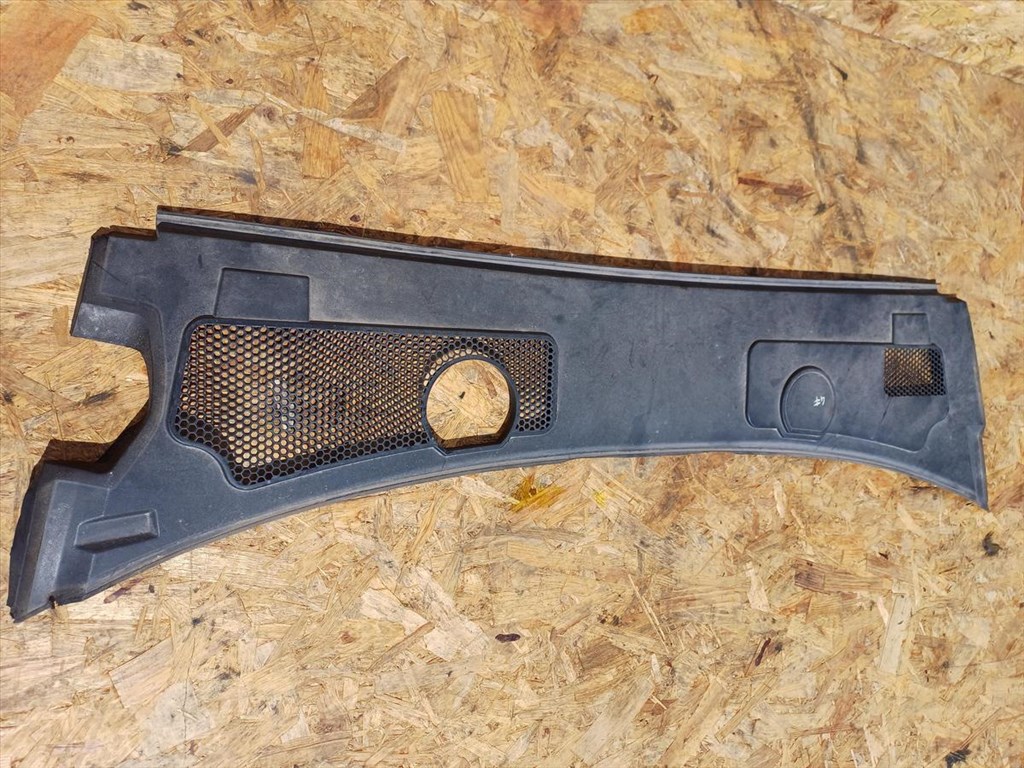 Audi A6 C6 4F ( 2004-2011) Levélrács  1. kép