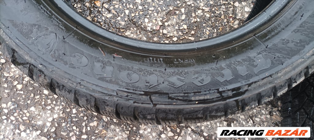  215/60 R17" téli gumi garnitúra jó állapotban eladó! 5. kép