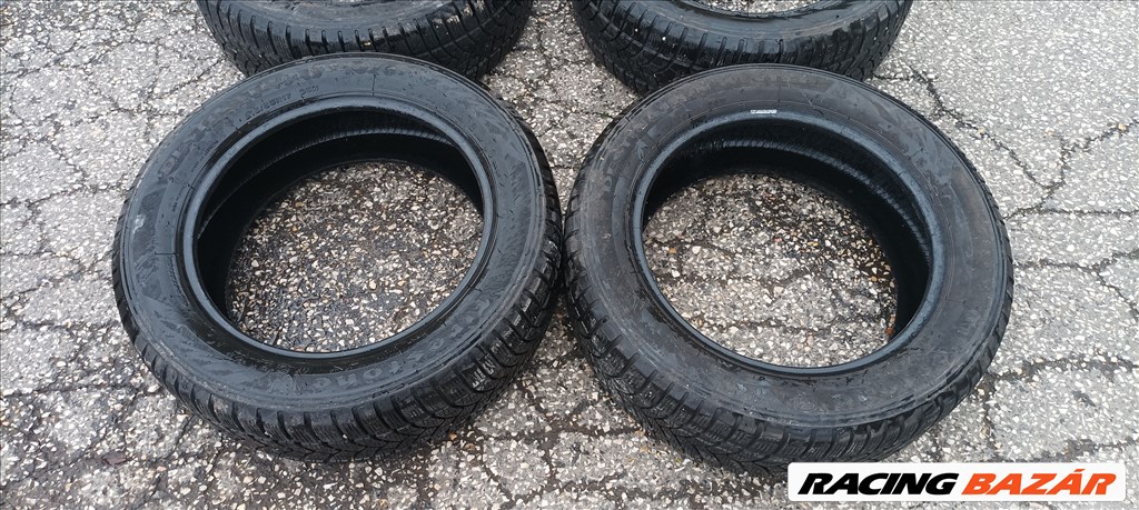  215/60 R17" téli gumi garnitúra jó állapotban eladó! 4. kép