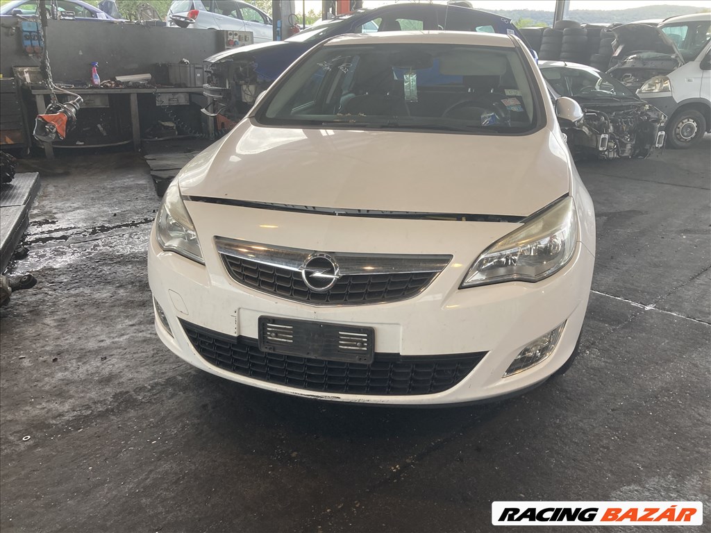 Opel Astra J Astra J biztosíték tábla  13313205 2. kép