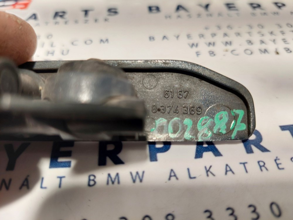 BMW E46 sedan touring bal elsõ szürke fényszórómosós lámpamosó bajuszléc bajusz léc takaró fúvóka 4. kép