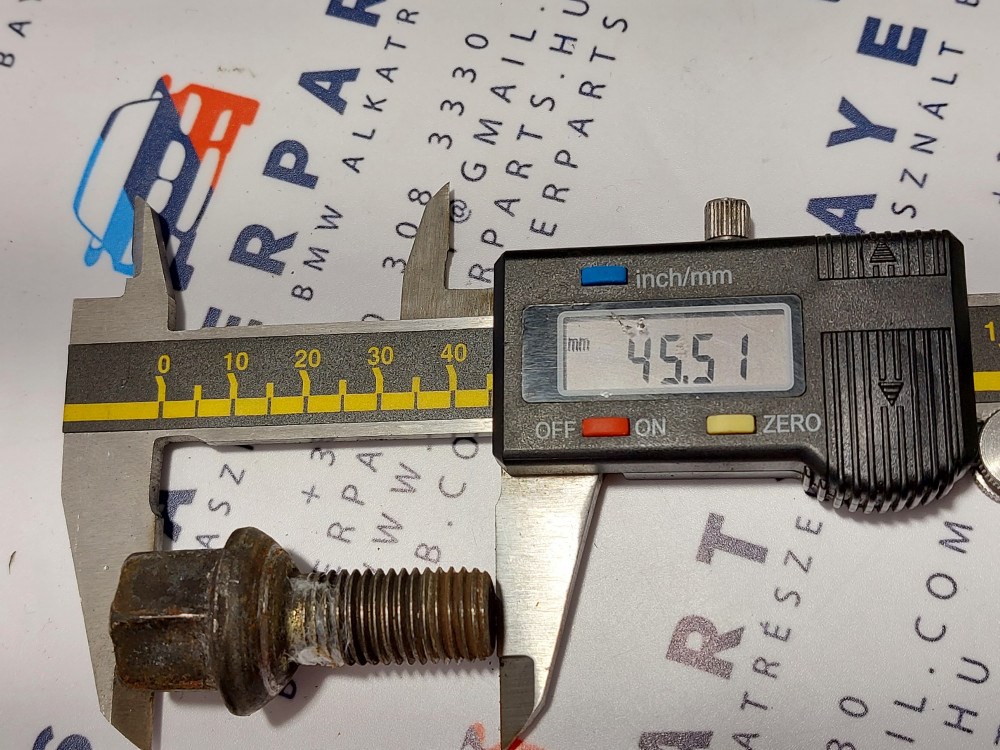 BMW E21 E30 E36 E46 E90 E87 E28 E34 E39 E60 E32 E38 X1 X5 stb. gyári kerékcsavar kerék csavar 3. kép