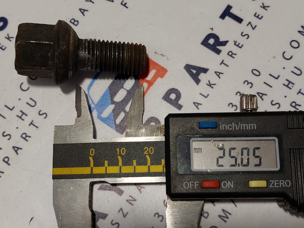 BMW E21 E30 E36 E46 E90 E87 E28 E34 E39 E60 E32 E38 X1 X5 stb. gyári kerékcsavar kerék csavar 4. kép