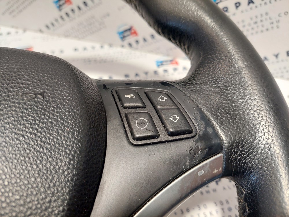 BMW E81 E82 E87 E88 E90 E91 E92 E93 E84 X1 kormány bõrkormány multikormány bõr sport multi kormány 6. kép