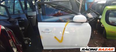 Kia Cee'd (ED) Jobb első ajtó 