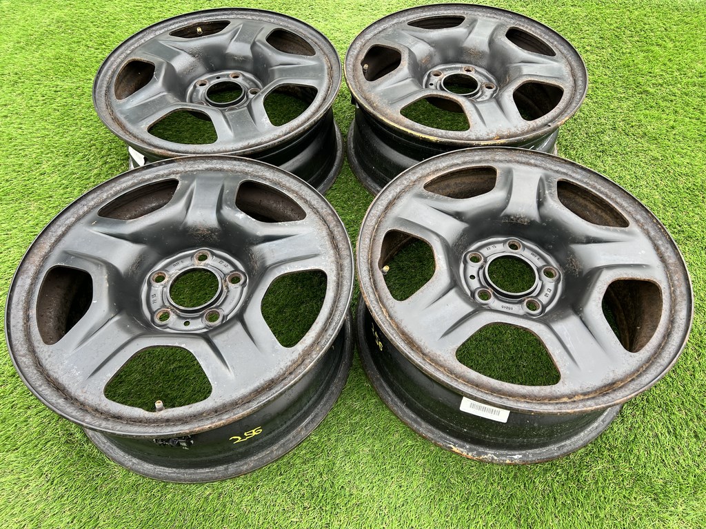 5x108 16" Alfa Romeo gyári lemezfelni 6,5Jx16h2 ET40 6. kép