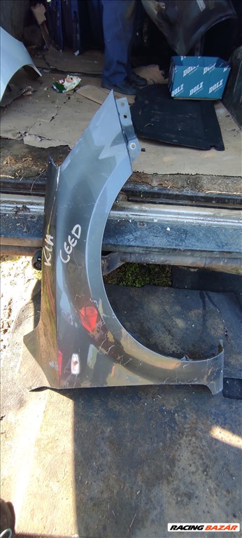 Kia Cee'd (ED) Jobb első sárvédő  1. kép