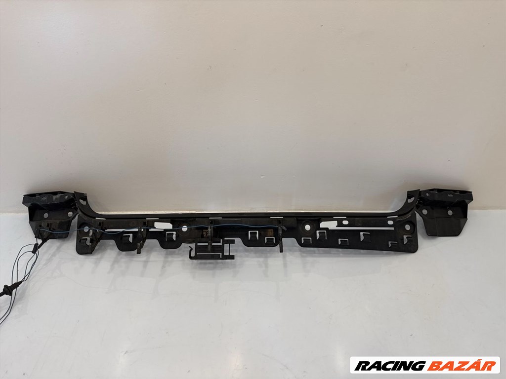 BMW E93 hátsó középső lökhárító tartó  51127161457 4. kép