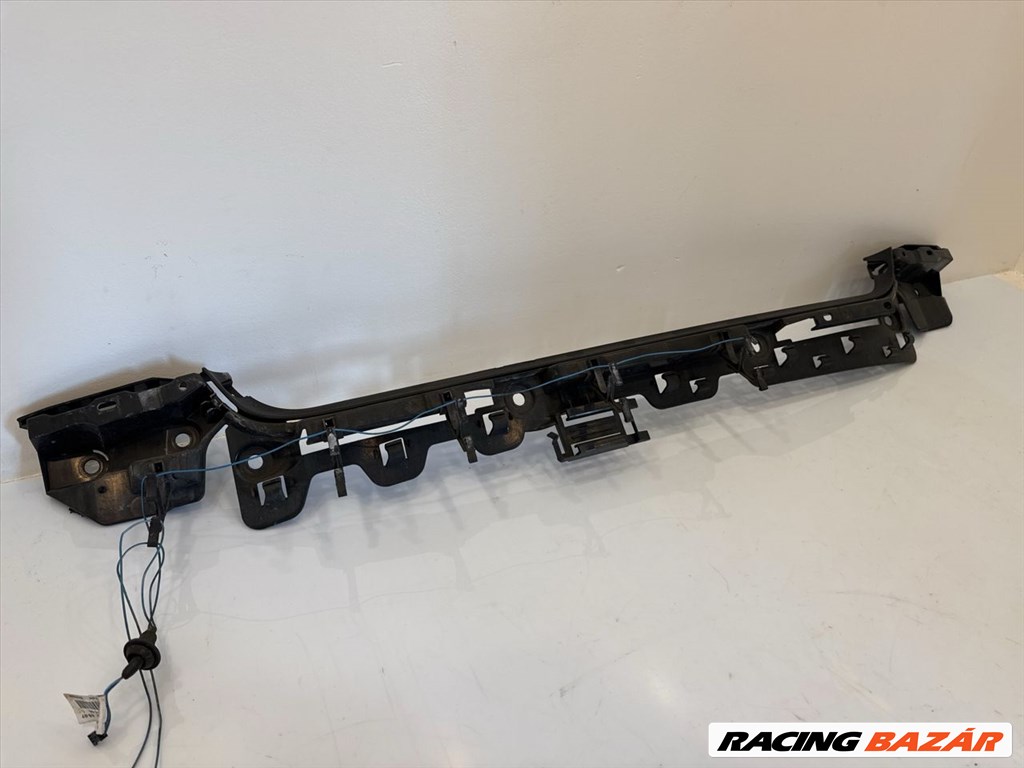 BMW E93 hátsó középső lökhárító tartó  51127161457 3. kép